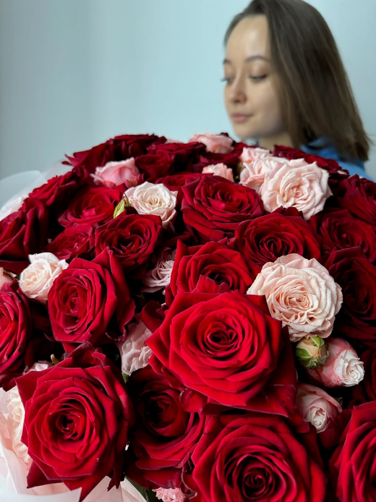Red and Peach roses - Image 2